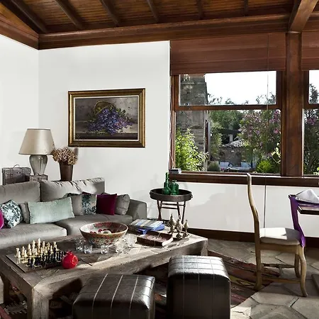 Gullu Konaklari Han/Misafirhane Selçuk