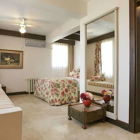 Han/Misafirhane Gullu Konaklari 3*