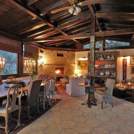 Fogadó Gullu Konaklari