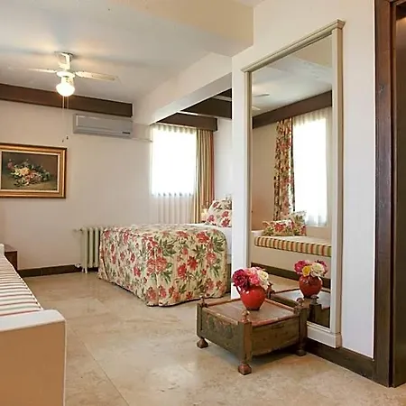 Inn Gullu Konaklari Selcuk