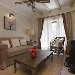 Gullu Konaklari Selçuk